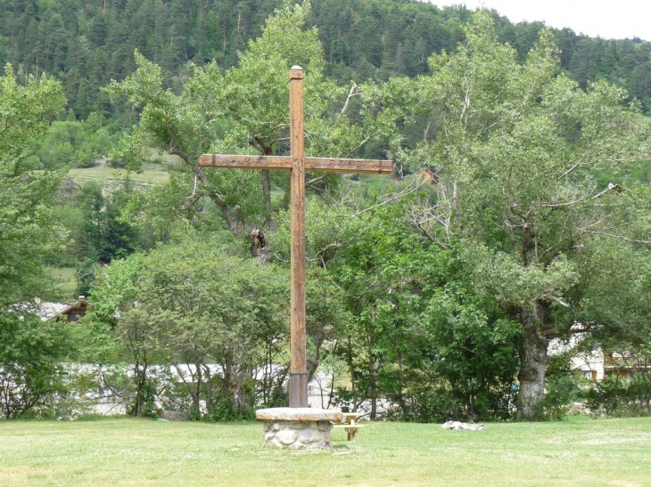 La chapelle Saint Barthelemy - La Salle les Alpes