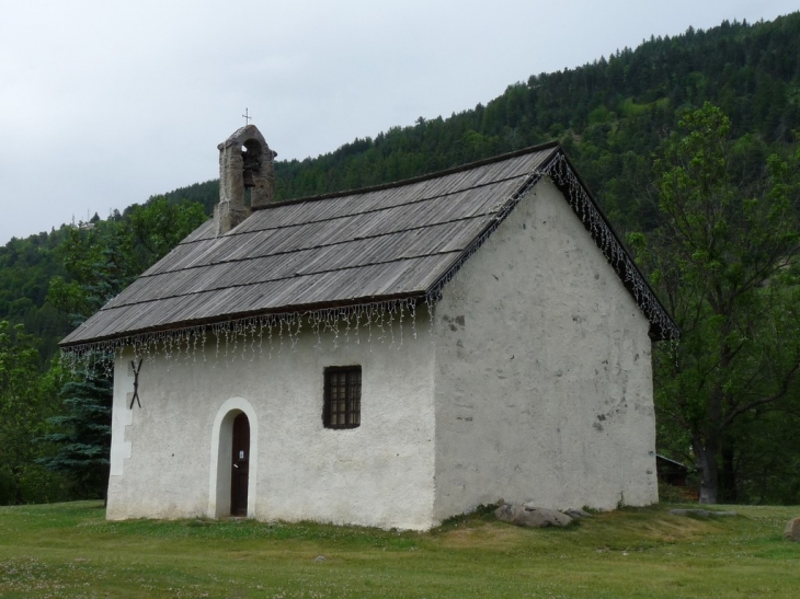 La chapelle Saint Barthelemy - La Salle les Alpes