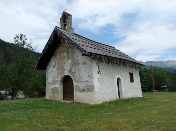 La chapelle Saint Barthelemy - La Salle les Alpes