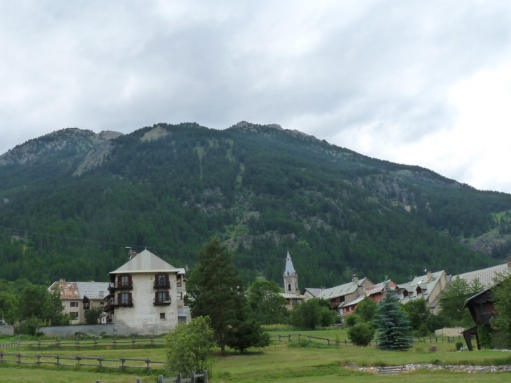 Le village du BEZ - La Salle les Alpes