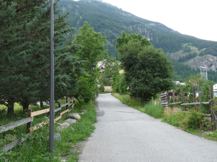 Chemin du Marquis - La Salle les Alpes