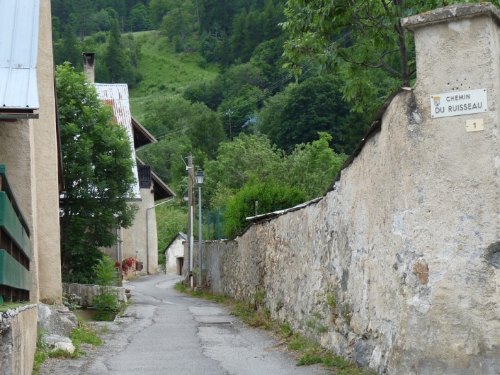 Chemin du Ruisseau - La Salle les Alpes