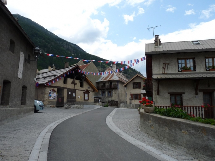 Chemin du Touron - La Salle les Alpes