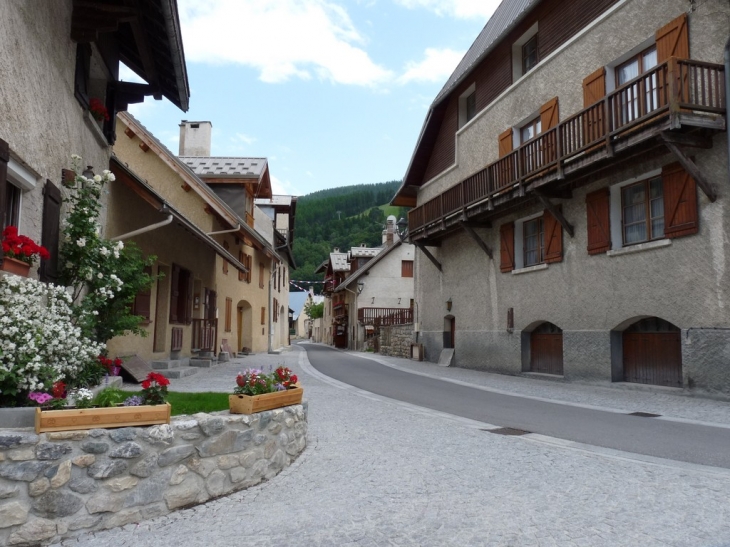 Chemin du Touron - La Salle les Alpes