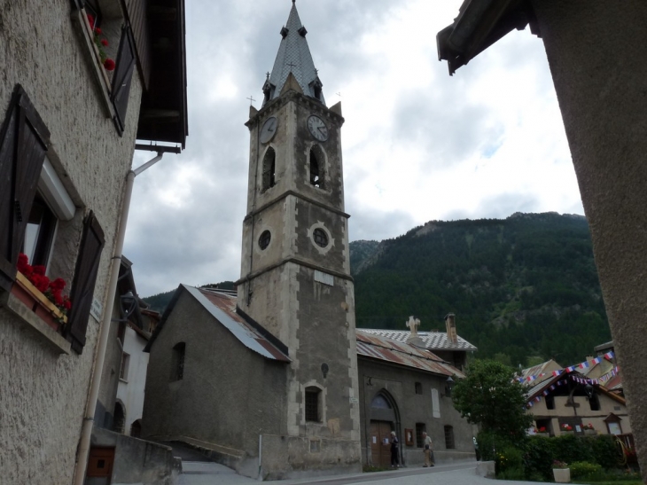 Au Bez , l'église Saint Roch - La Salle les Alpes