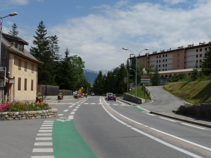 Route de Grenoble - La Salle les Alpes