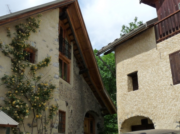 Au Fressynet , dans le village - Le Monêtier-les-Bains