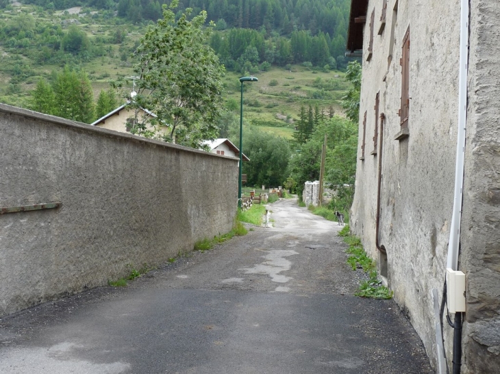 Chemin de puit Jaumar à le monetier les bains - Le Monêtier-les-Bains