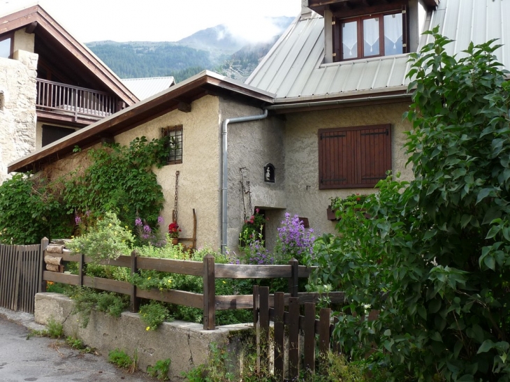 Dans le village  à le monetier les bains - Le Monêtier-les-Bains