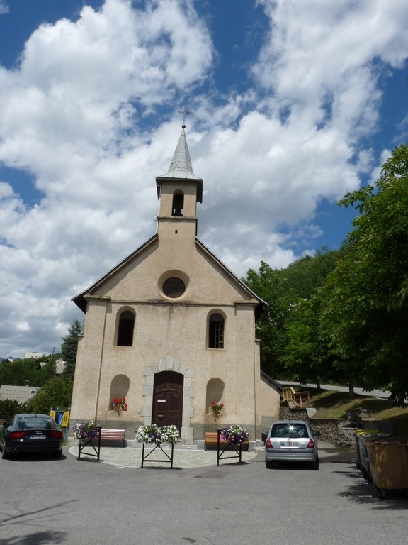 Au Villard Laté , la chapelle Sainte Marie Madeleine - Saint-Chaffrey