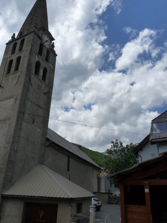 A Chantemerle, L'église Saint Jacques Le Majeur - Saint-Chaffrey