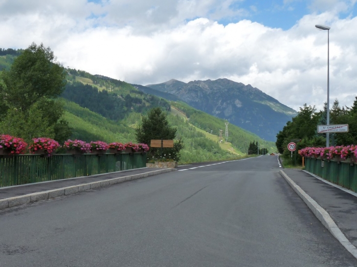 Route du pont levis - Saint-Chaffrey