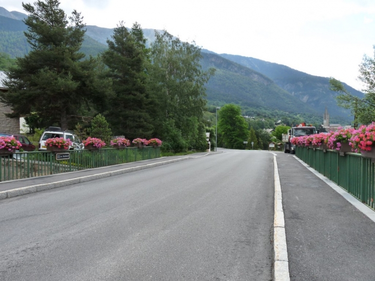 Route du pont levis - Saint-Chaffrey