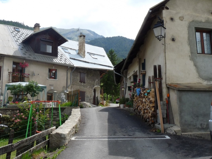 Rue de la Vilette à Saint Chaffrey - Saint-Chaffrey