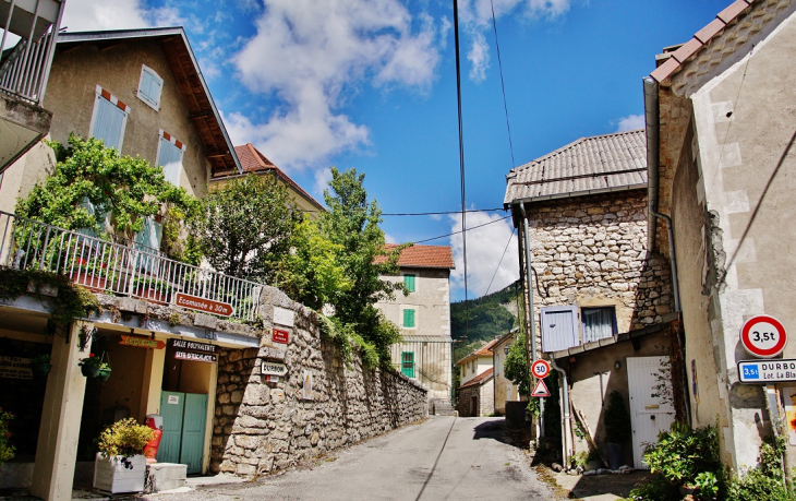 La Commune - Saint-Julien-en-Beauchêne