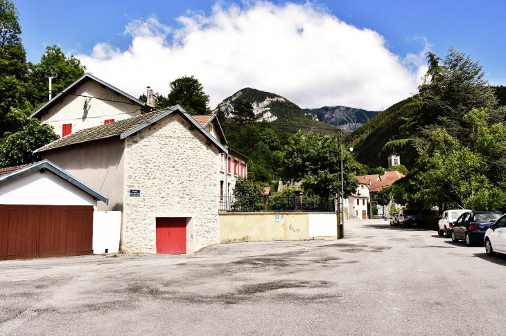 La Commune - Saint-Julien-en-Beauchêne