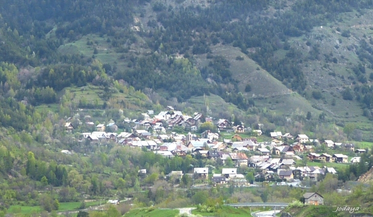 Saint Martin de Queyrières. Hameau de Prelles.  - Saint-Martin-de-Queyrières