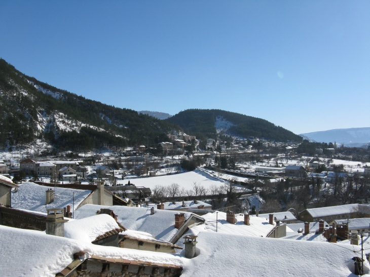 Serres sous la neige