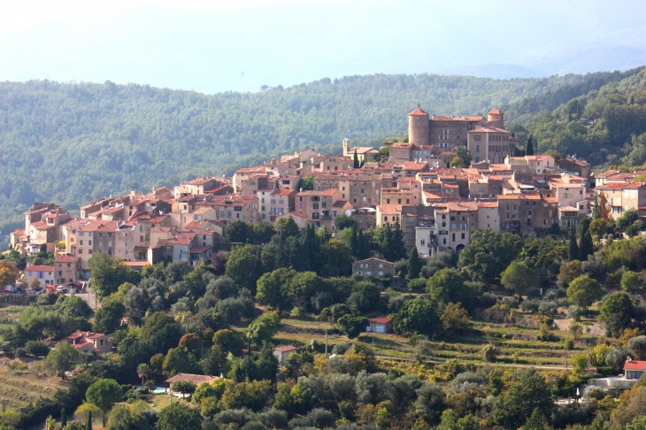 Bagnols en forêt village - Bagnols-en-Forêt