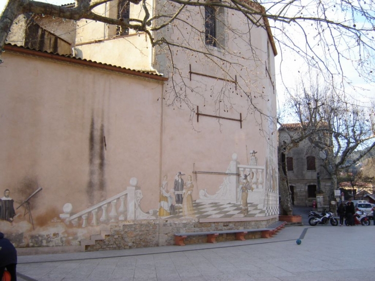 Le mur de l'église - Belgentier