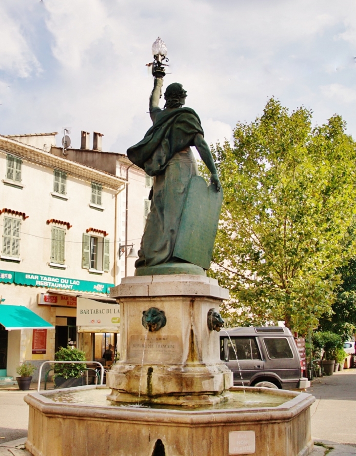 Fontaine - Besse-sur-Issole