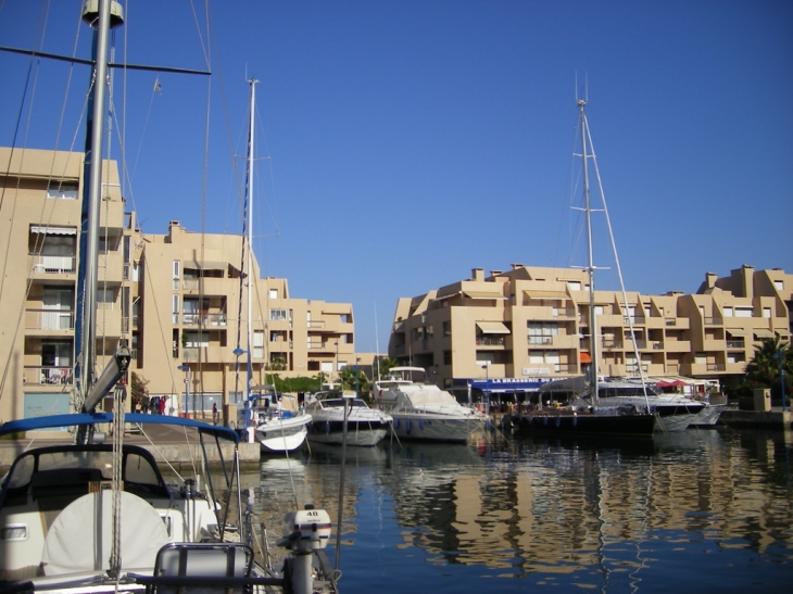 Le port de LA FAVIERE - Bormes-les-Mimosas