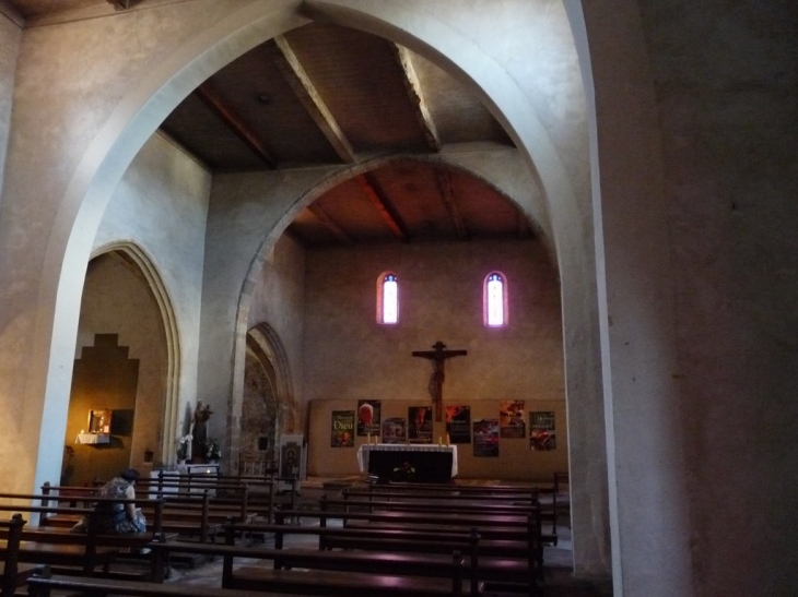 Décor de l'eglise Sainte Jeanne D'Arc - Brignoles