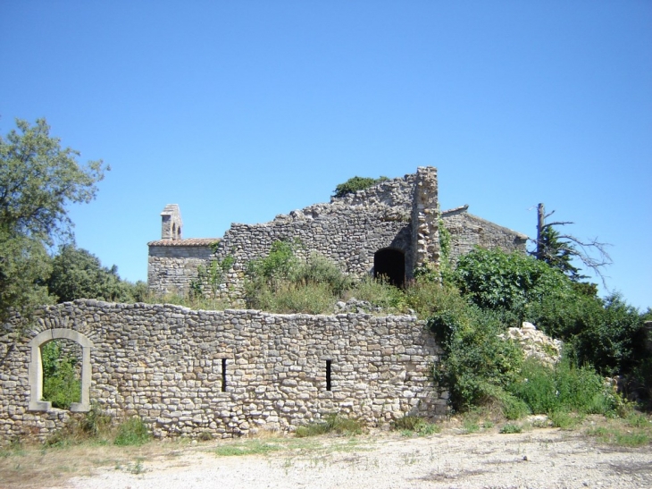 La chapelle Notre Dame et son Prieuré ,(12 ème siècle) - Brue-Auriac