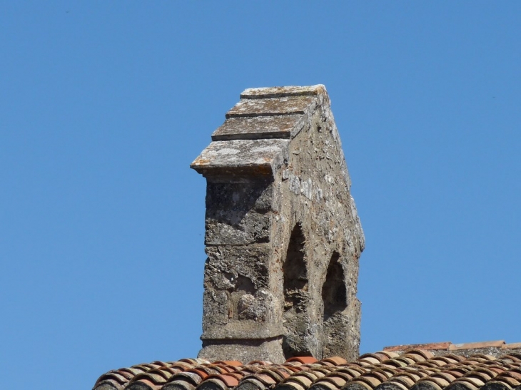 La chapelle Notre Dame et son Prieuré ,(12 ème siècle) - Brue-Auriac