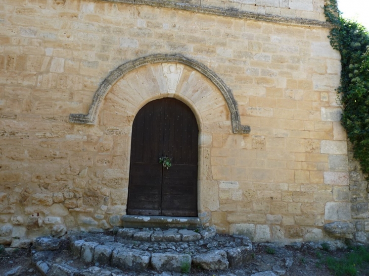 La chapelle Notre Dame et son Prieuré ,(12 ème siècle) - Brue-Auriac