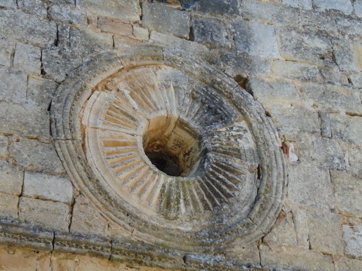 La chapelle Notre Dame et son Prieuré ,(12 ème siècle) - Brue-Auriac