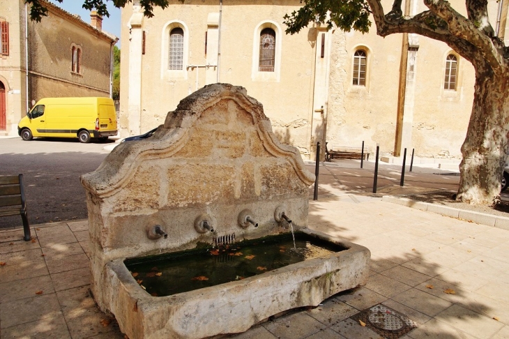 Fontaine - Brue-Auriac