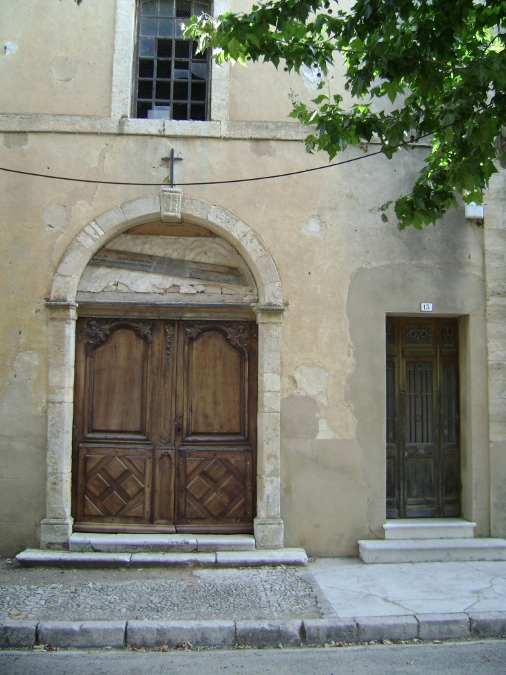 Chapelle sur le cours Roux De Corse - Brue-Auriac