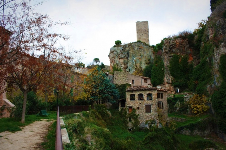 Ruelle de Chateaudouble - Châteaudouble