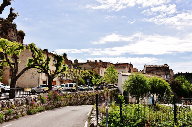 La Commune - Châteaudouble