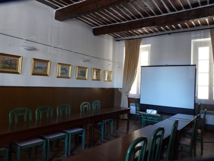 A l'intérieur de l'hotel de ville - Cogolin