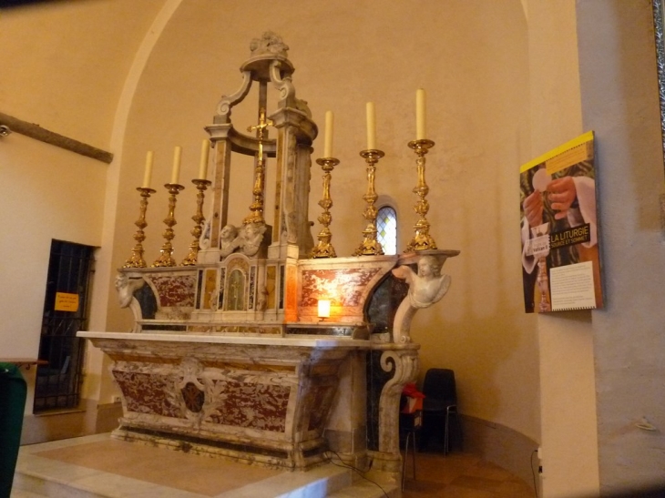 L'église Saint Sauveur -Saint Etienne - Cogolin