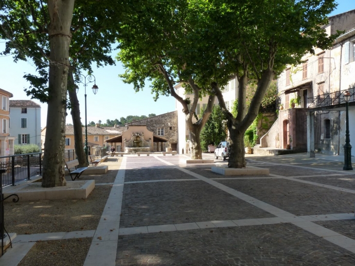 Cours Gambetta - Cotignac