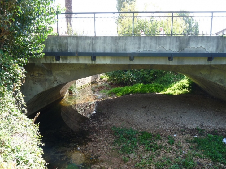 Pont sur le Meige-Pan - Cuers