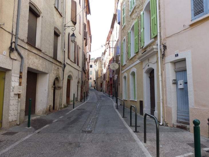 Rue Benjamin Flotte - Cuers