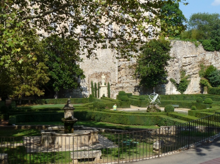 Le jardin public Le Notre - Entrecasteaux