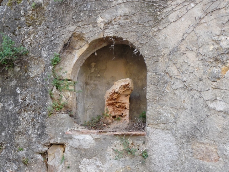 Dans le village - Entrecasteaux