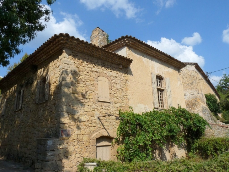 Ancien relais de chasse du chateau - Entrecasteaux