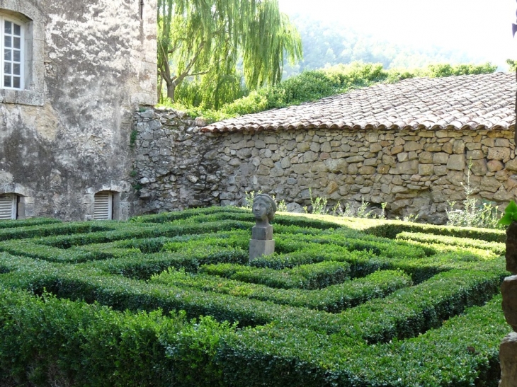 Le jardin du chateau - Entrecasteaux