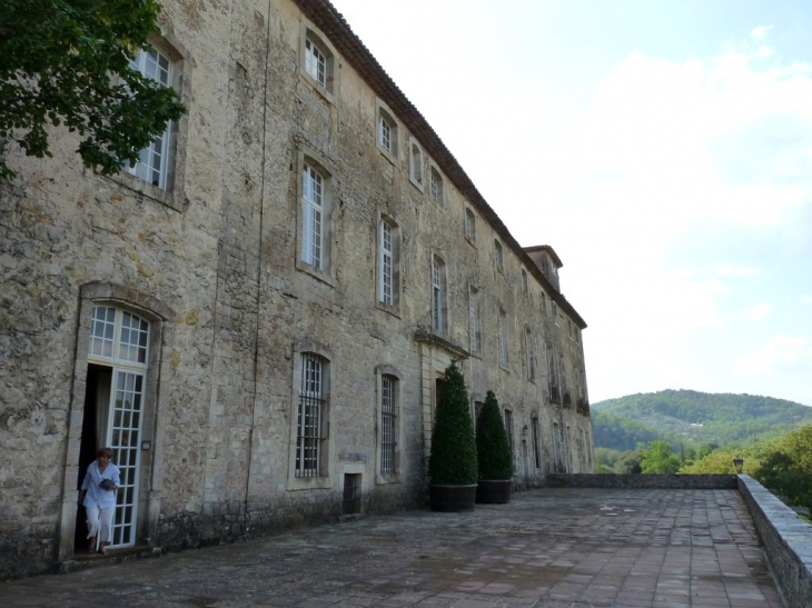 La terrasse du chateau - Entrecasteaux