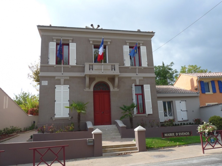 La mairie - Évenos