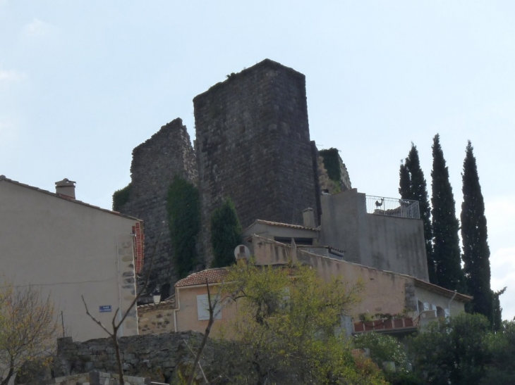 Ruines du chateau - Évenos