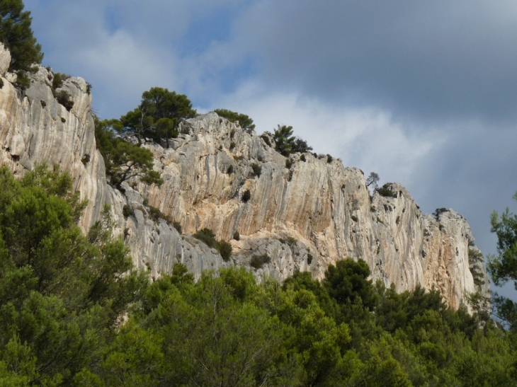 Barre des aiguilles ou Cimaï - Évenos