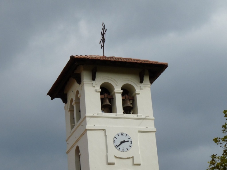 Dans le village de St Anne - Évenos