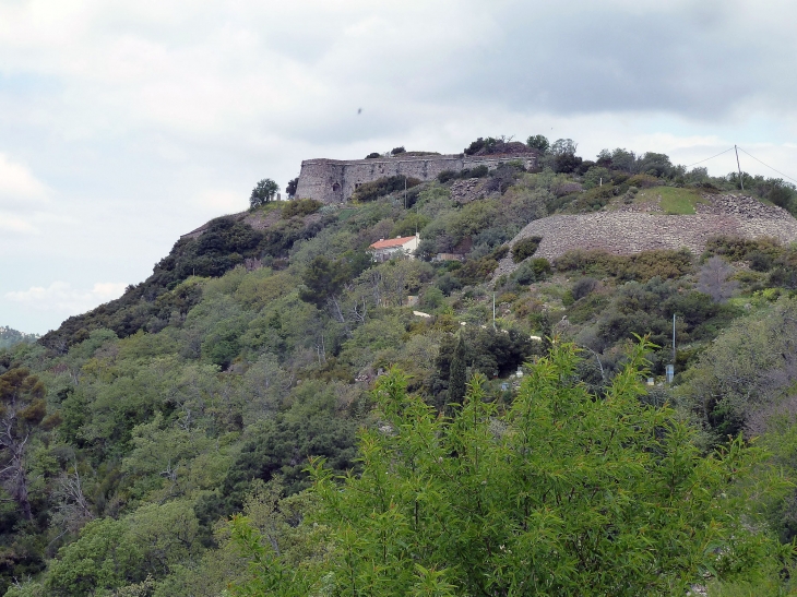 Le fort de Pipaudon - Évenos